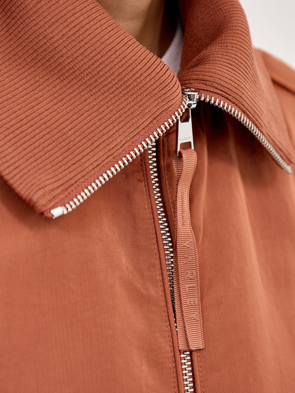 Lotta Blouson Jacket Brown